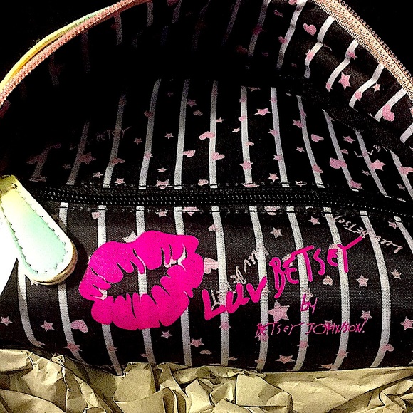 💥HOST PICK💥BJ KITSCH MID-SIZE BACKPACK (NWT) - Picture 5 of 13